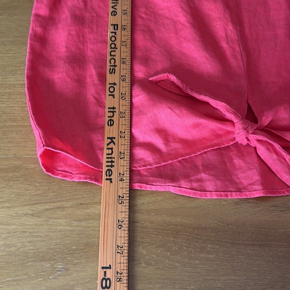 Ellen Tracy Short Sleeve Shirt, 100% Linen, Tie Front & Key Hole Accent,… - Picture 11 of 15